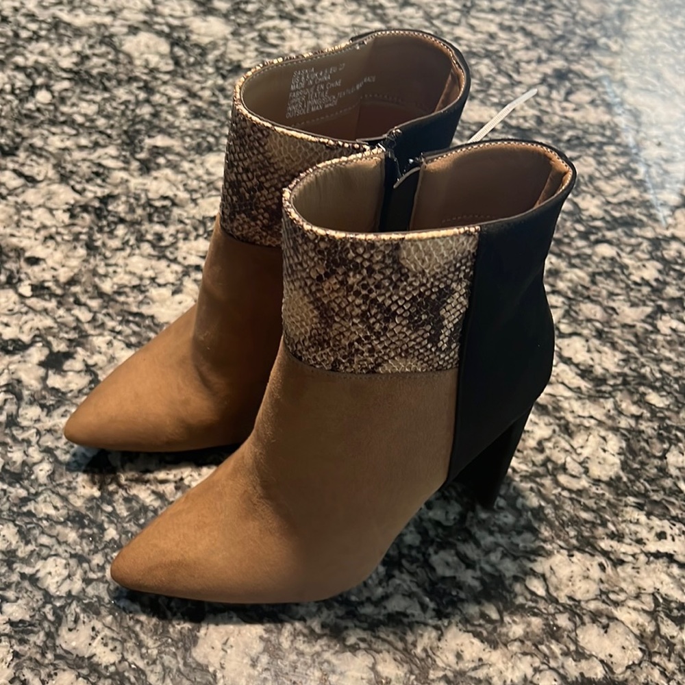 Just Fab boots